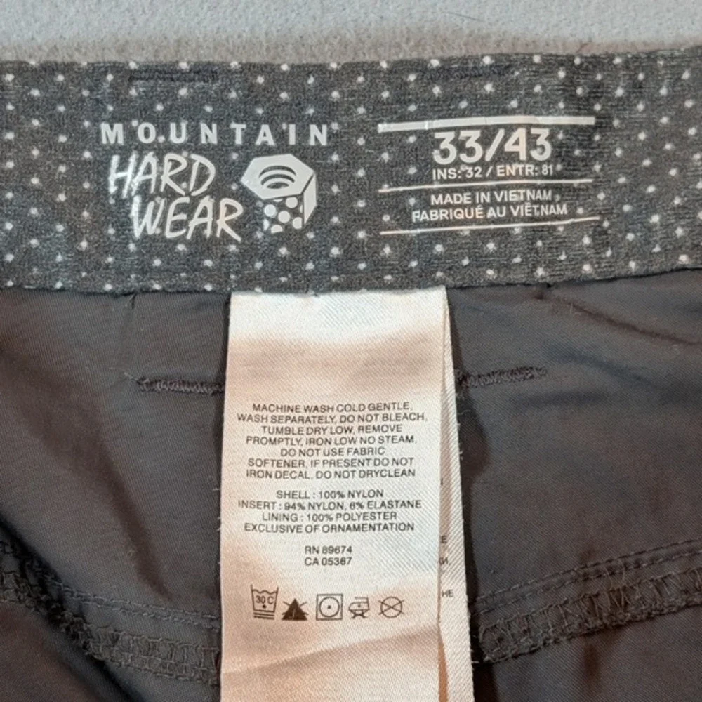 Mountain Hardwear Men's Convertible Hiking Pants Zip Off Cargo‎ Grey Size 33x32